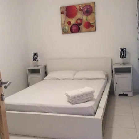 Captain's Den Lejlighed Xlendi