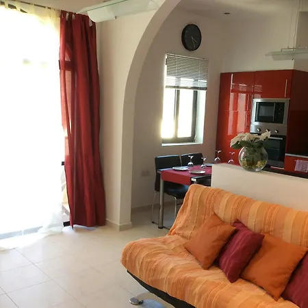 Captain's Den Apartment Xlendi